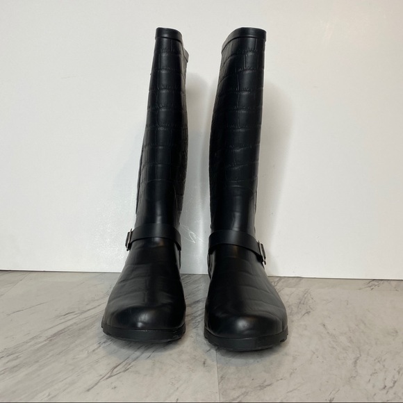 Report Black Matte Croc Rain Boot 10 - Picture 2 of 15